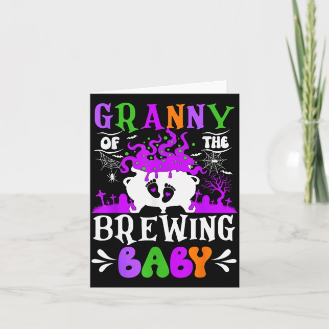Granny Of The Brewing Baby Grandma To Be Halloween Karte (Vorderseite)