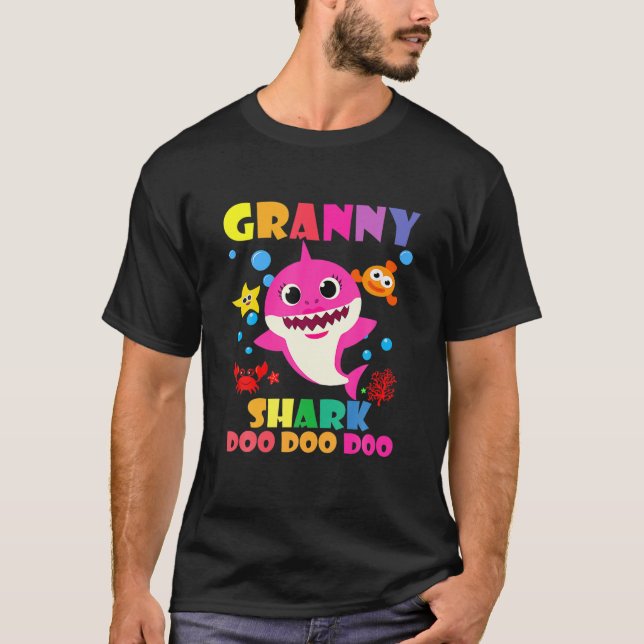 Granny Shark Doo Funny Baby Mommy Daddy Kids T-Shirt (Vorderseite)