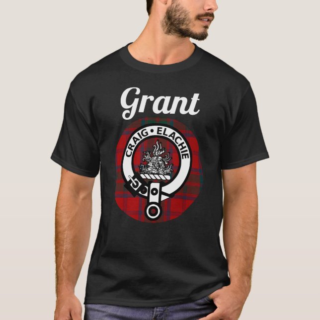 Grant Clan Scottish Name Coat of Arms Tartan T-Shirt (Vorderseite)