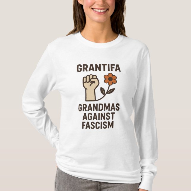 Grantifa – Grandmas Against Fascism T-Shirt (Vorderseite)
