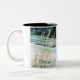Gras im Schnee Zweifarbige Tasse
