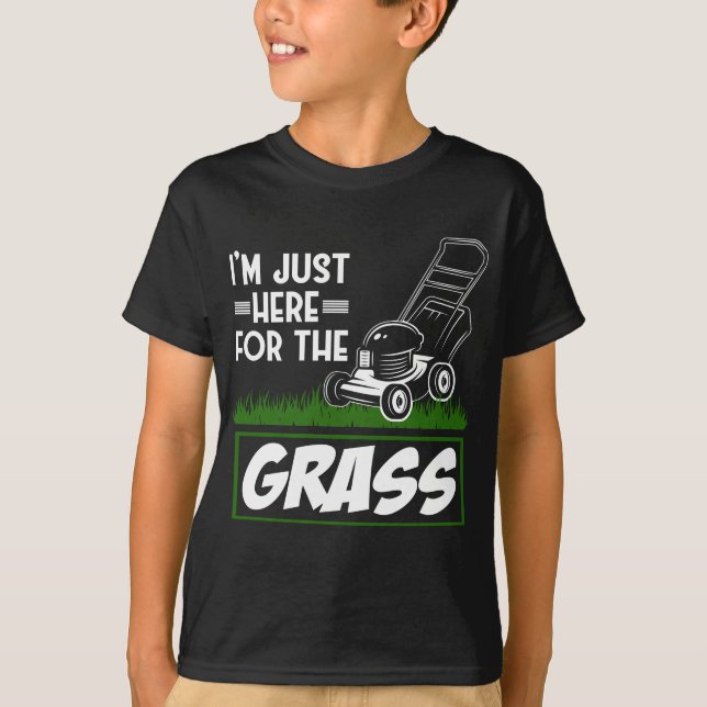 Grass Mowing Lawn Care Funny Lawn Mower T-Shirt (Vorderseite)