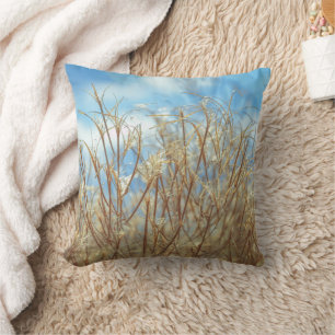 Grassy Nature mit Blue Sky Cotton Kissen