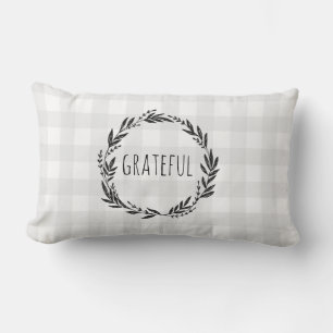 Grateful Gingham Karo Wreath Lendenkissen