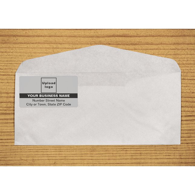 Grau mit hervorgehobenem Markenzeichen (Gray with highlighted brand name shipping label on envelope)
