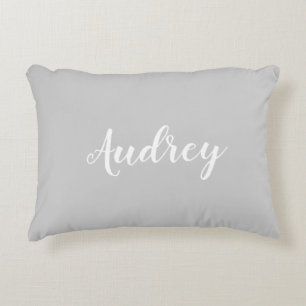 Grau Monogram Accent Pillow Dekokissen