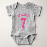 Grau & Pink Baby | Sports Jersey Design Baby Strampler<br><div class="desc">Grau & Pink Baby | Sports Jersey Design - Baby Football Bodysuit</div>