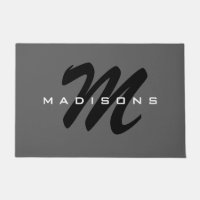 Grau Schwarz Bold Monogram Moderner Familienname