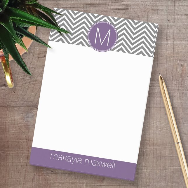 Grau und Eggplant Chevrons mit Custom Monogram Post-it Klebezettel (Custom Post-it Note Pads - Add your name and other text)