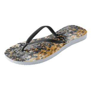 Grau und Gold Abstrakt Flip Flops