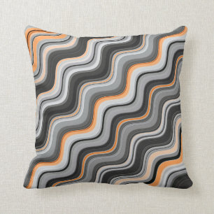 Grau- und Orangefarbene Wavy-Streifen Kissen