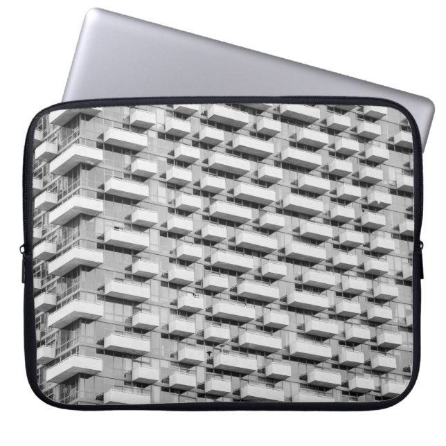 Graubetoniertes Gebäude Laptopschutzhülle (Vorderseite)