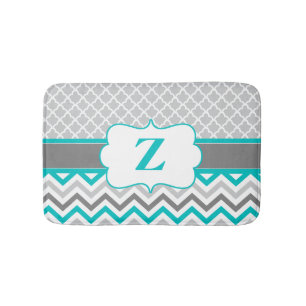Graue aquamarine Zickzack Monogramm-Badematte Badematte
