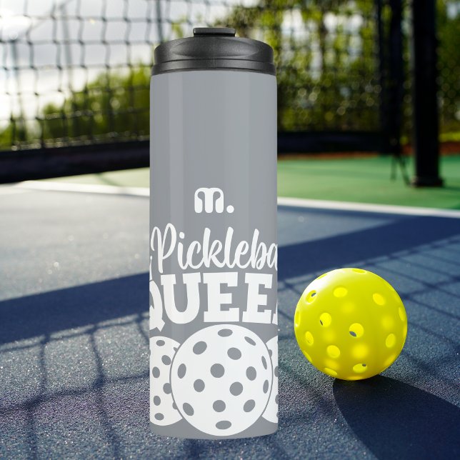Graue, benutzerdefinierte Monogramm-Pickleball-Que Thermosbecher (Von Creator hochgeladen)