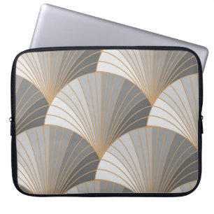 Graue Elemente mit goldener Umrandung. Nahtloses M Laptopschutzhülle