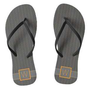 Graue Flip Flops mit orangen Nadelstreifen
