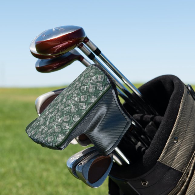Graue, grüne imitierte Schlangenhaut. Golf Headcover (In Situ)