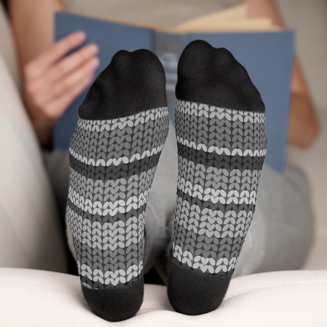 Graue Imitate aus Strickmuster Socken (Unterseite)