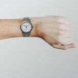 Graue Markenbezeichnung für Männer Armbanduhr<br><div class="desc">Ihr Firmenlogo auf grauem Hintergrund auf Männeruhr. Zubehör, das Sie in Ihre Werbeprodukte, Geschenke oder Geschenke an Ihre Kunden oder Kunden, um Ihr Geschäft zu werben oder Ihre Marke zu fördern. Anpassbare Uhr, mit der Sie Ihr Firmenlogo für Markenbewusstsein einsetzen können. Bitte Karo nach dem Hochladen Ihres Firmenlogos. Wenn Ihnen...</div>