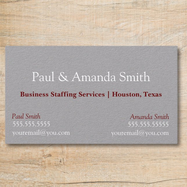 Graue, moderne Visitenkarte mit 2 Namen und Kontak (Grey business card with slot for two names professional  white and maroon text, 2 contacts)