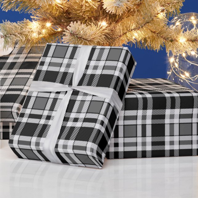 Graue Schwarz-weiße Flannel Kariertes Tartan Desig Geschenkpapier (Von Creator hochgeladen)