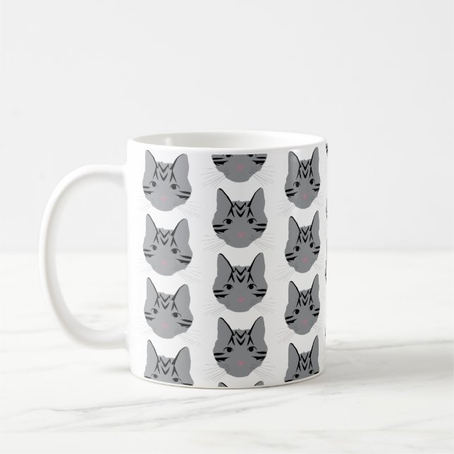 Graue Tabby Katzen auf Tasse (Links)