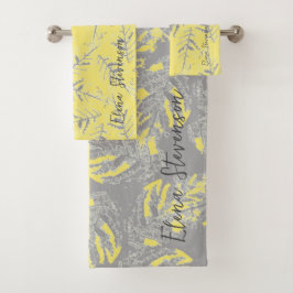 Graue und gelbe Blätter auf gestreiftem Hintergrun Badhandtuch Set