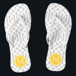 Graue und gelbe Trellis Monogramm Flip Flops<br><div class="desc">Maßgeschneiderte,  bedruckte Flop-Sandalen mit einem stilvollen,  modernen Trellis-Muster und einem eigenen Monogramm oder einem anderen Text in einem Kreisrahmen. Klicken Sie auf Anpassen,  um Schriftart und Farben zu ändern oder eigene Bilder hinzuzufügen,  um ein einzigartiges Design zu erstellen!</div>