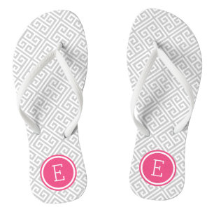 Graue und rosafarbene griechische Schlüsselmonogra Flip Flops