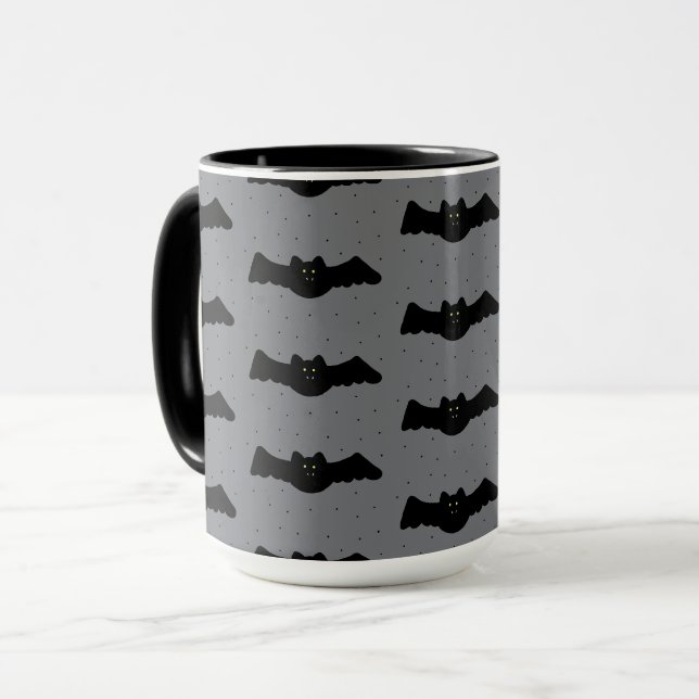 Graue und schwarze Halloween-Fledermäuse Tasse (Vorderseite Links)