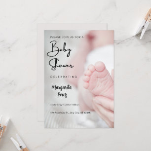 Graue und schwarze spielerische Babyparty-Porträt Einladung