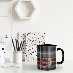 Graue und weiße karierte Kaffee-Tasse Tasse