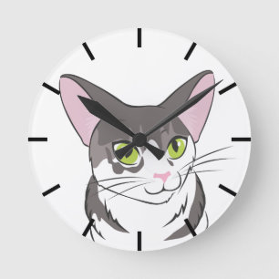 Graue und weiße Katze Runde Wanduhr