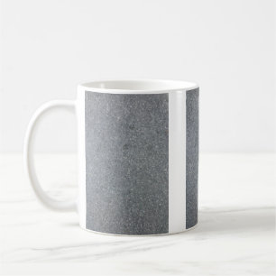 Graue und weiße Tasse