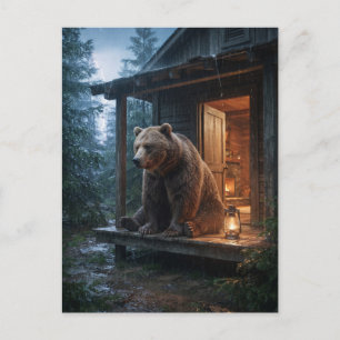 Grauer Bär sitzt auf der Veranda einer gemütlichen Postkarte