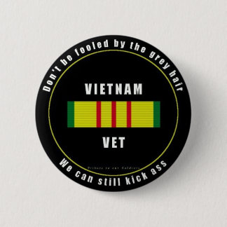 Grauer behaarter Vietnam-Tierarzt-Knopf Button