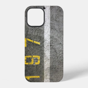 Grauer Betonboden mit 197 Druck iPhone 12 Hülle