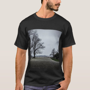 Grauer Herbsttag in Prag T-Shirt