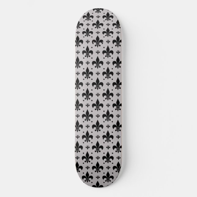 Grauer Hintergrund Fleur-de-lis-Muster Skateboard (Vorderseite)