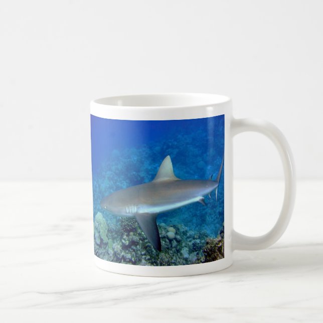 Grauer Riff-Haifisch Tasse (Rechts)