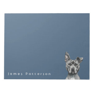 Grauer Stalky Pit Bull Dog Zeichnend Notizblock