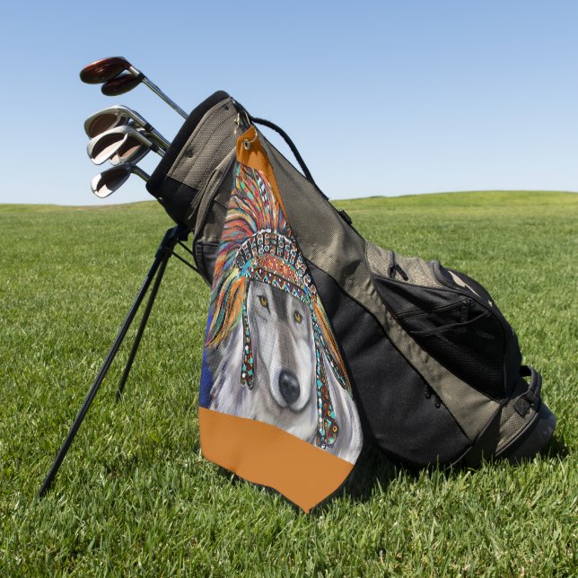 Grauer Wolf Kunst Golfhandtuch (Gras)