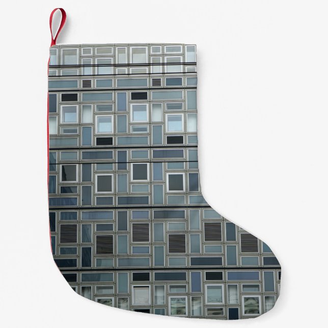 Graues Gebäude Kleiner Weihnachtsstrumpf (Vorderseite)