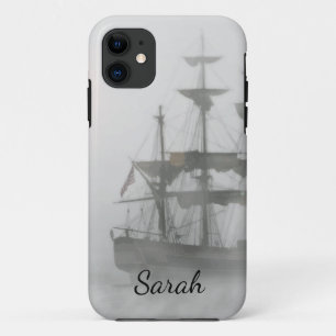Graues, graues Nebel Piratenschiff mit Namen Case-Mate iPhone Hülle