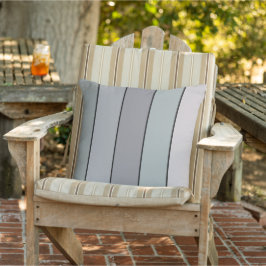 Graues Grün mit schwarzen Streifen auf Aquarellpap Kissen