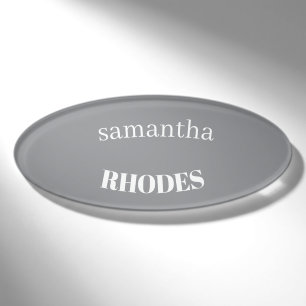 Graues minimalistisches individuelles Monogramm Namenschild