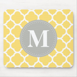 Graues Monogramm Gelbes Quatrefolienmuster Mousepad