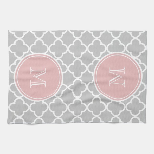 Graues Quatrefoil Muster, rosa Monogramm Handtuch (Horizontal)