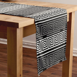 Graues Schwarz-Griechisch-Schlüsselmuster-Design Kurzer Tischläufer