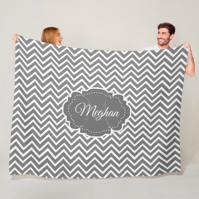 Graues, Zickzack Personalisiertes Fleece Blanket (Beispiel)